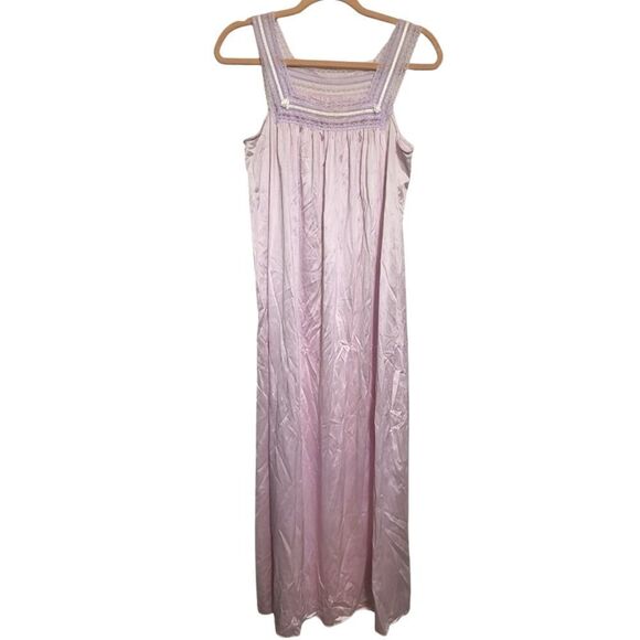 Vanity Fair Vintage Light Purple Nylon Robe & Gown Set - Picture 4 of 14